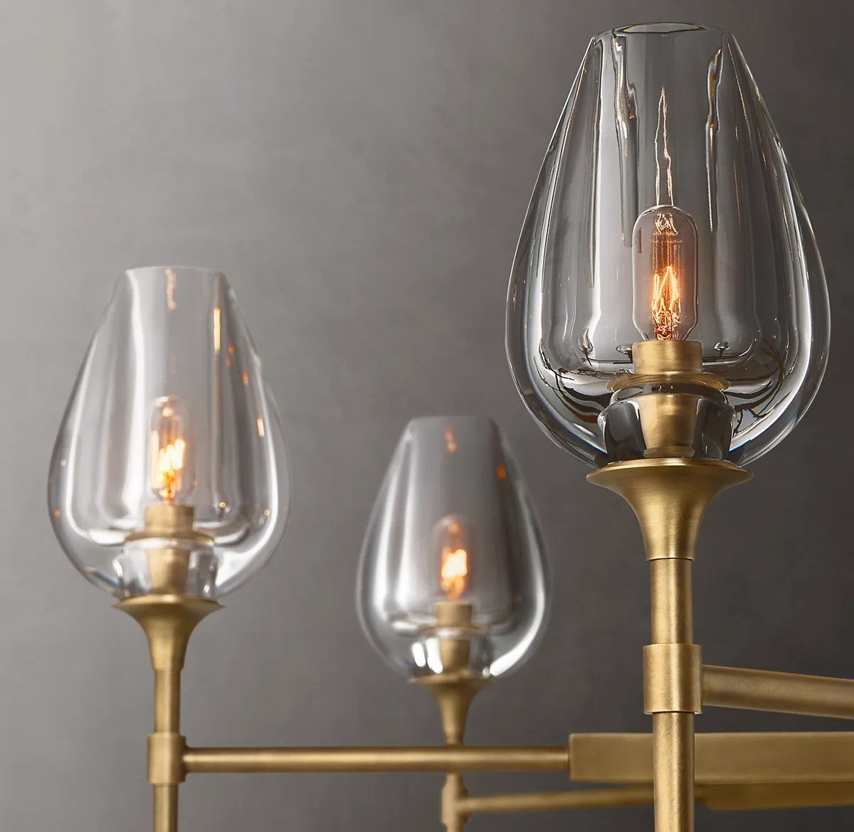 Lady Tulip Round Chandelier 27"