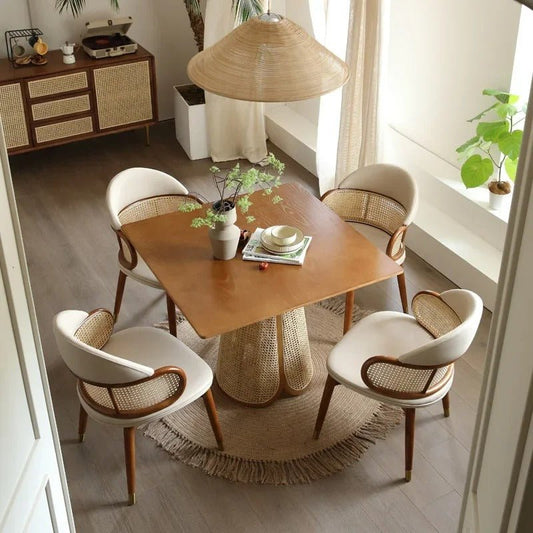 zbes Dining Table